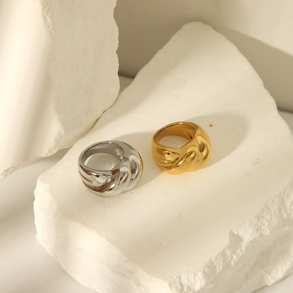 All-match Wide Titanium Steel 18K Vacuum Vapor Plating Gold Ring