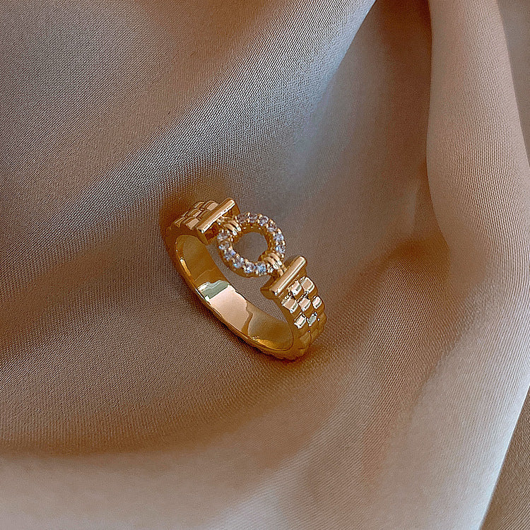 Anello elegante