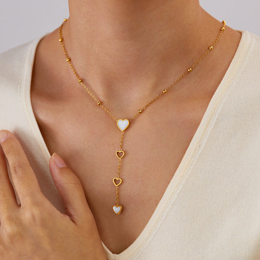 Collana pendente con cuori